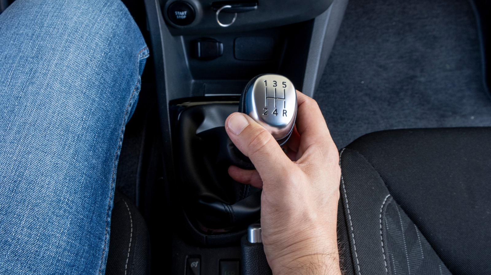 Are Automatics Quicker Than Manual Cars? – SlashGear