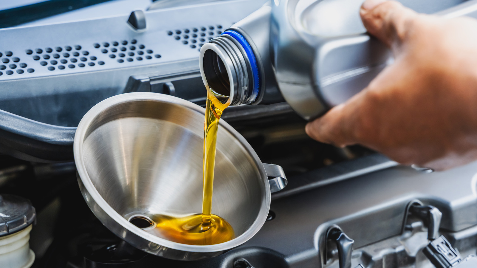 Why Low Mileage Vehicles Still Need An Oil Change Every 6 To 12 Months – SlashGear