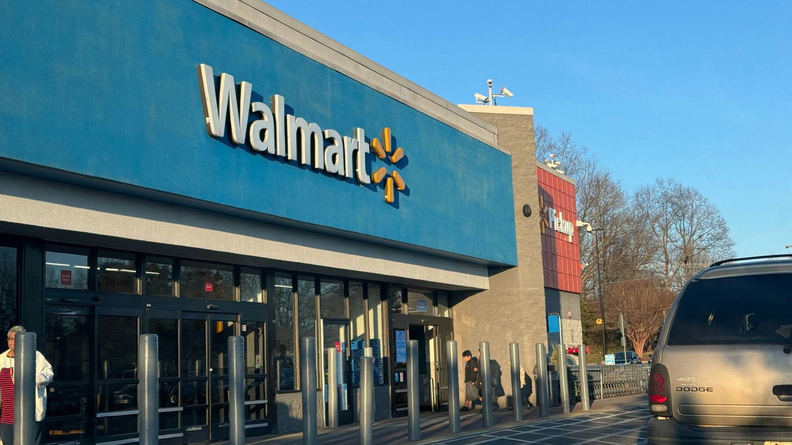 Walmart will finally accept tap to pay in stores by the end of 2026 – Engadget