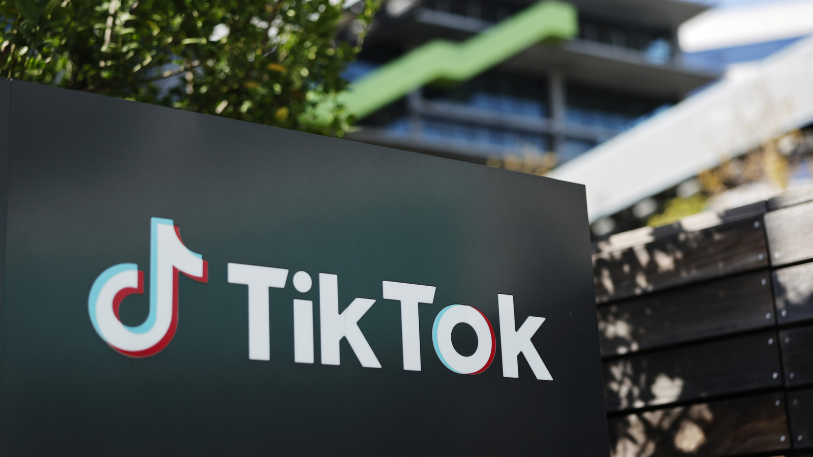 TikTok will pay $400 million to settle Justice Department lawsuit over child privacy – Engadget