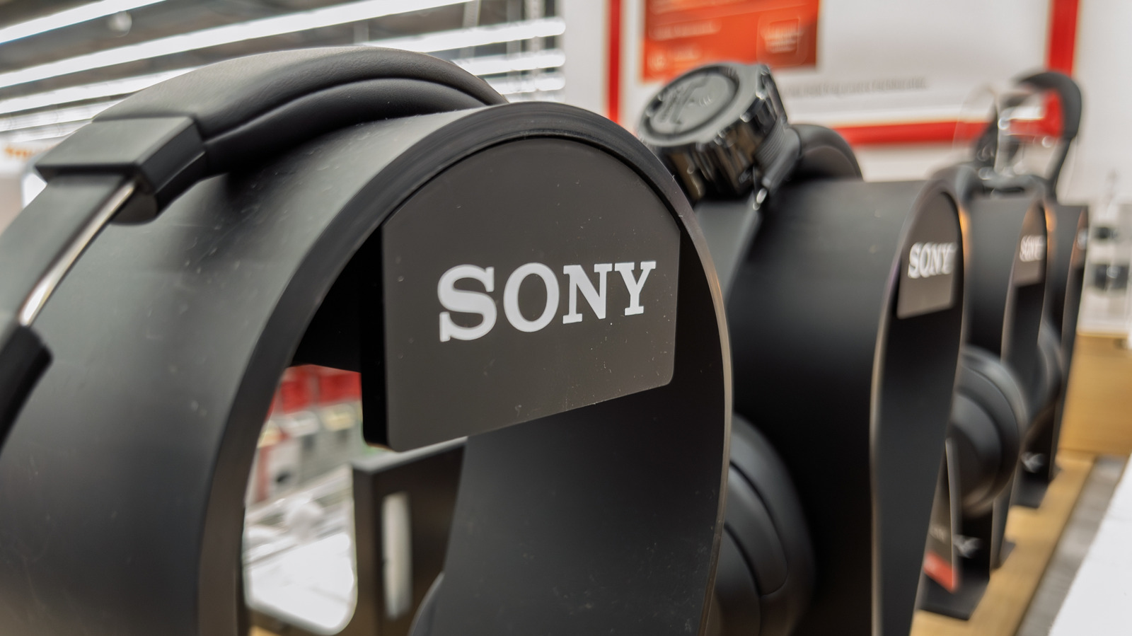 9 Affordable Sony Surround Sound Alternatives For Any Budget – SlashGear