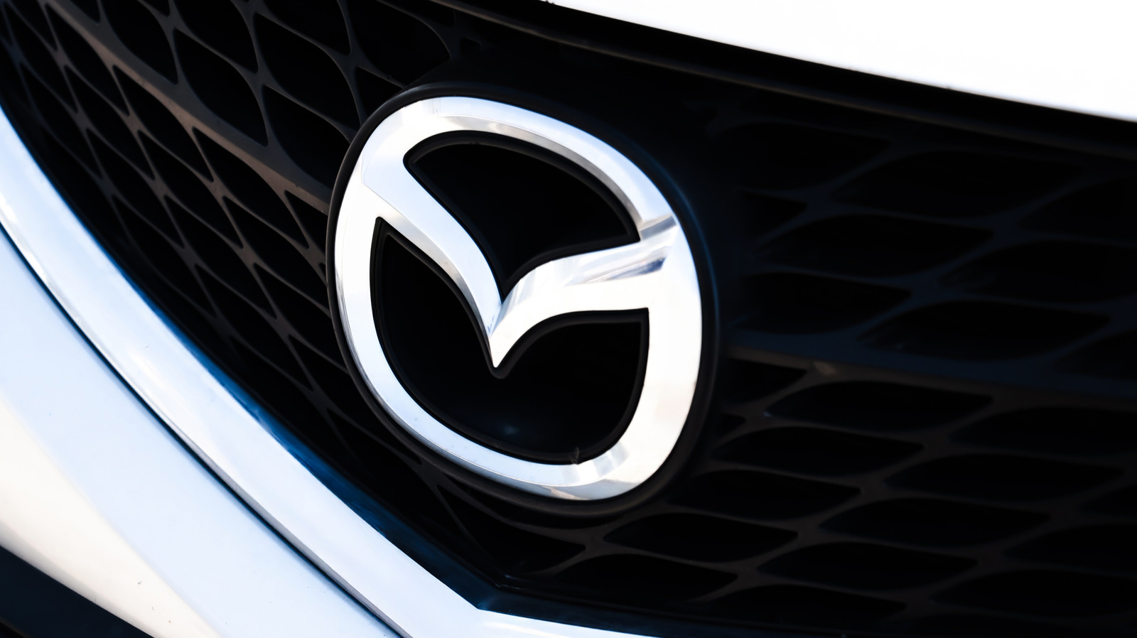 New Mazda Patent Hints At Powerful Future Rotary Engine Possibility – SlashGear