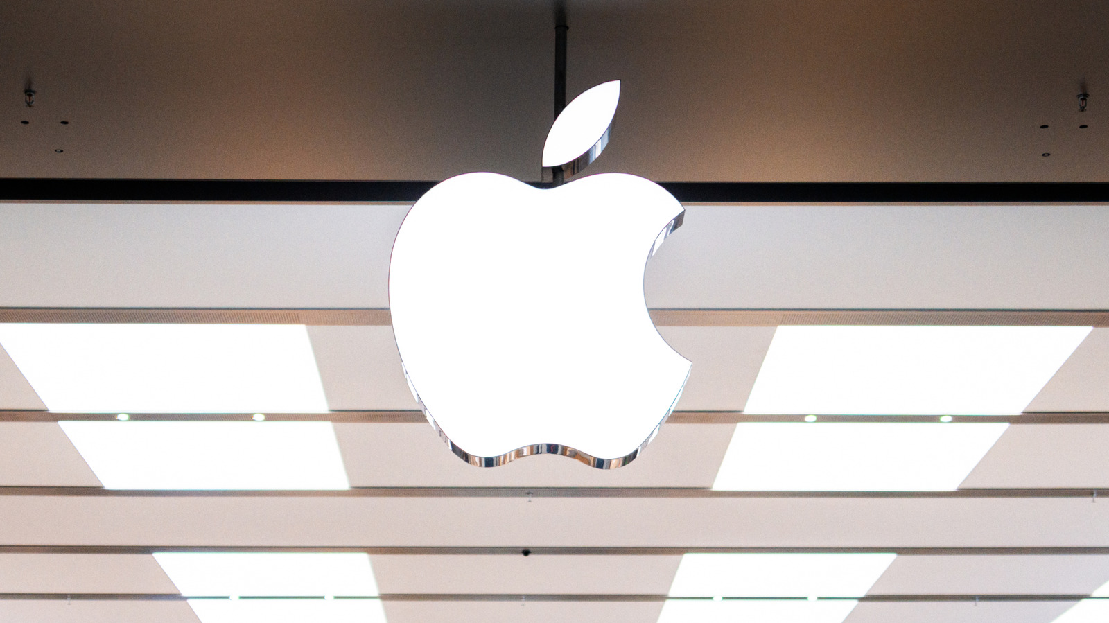 Apple prototyped a stylus for the foldable iPhone that we may never see – Engadget
