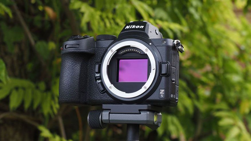 This “very good entry-level full-frame camera” is now cheaper and comes in bundles for every need