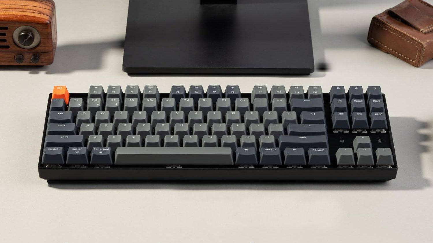 Grab Keychron’s compact K8 wireless mechanical keyboard for an all-time low of $34 — 87-keys, Gateron Red switches, and white backlight keeb is 56% off
