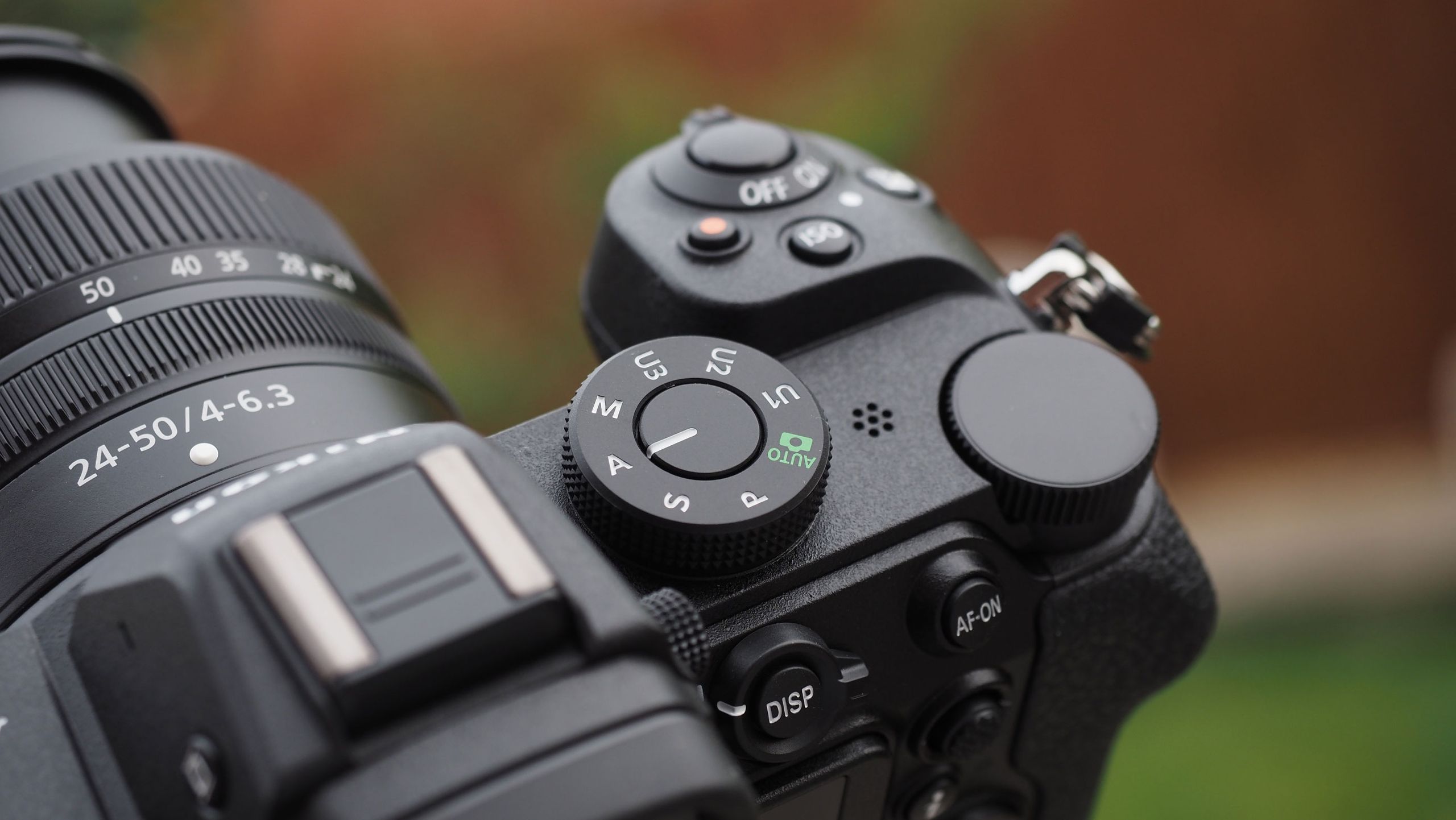 Switch camera systems for less! I’ve compared these full-frame mirrorless cameras – and they’re now more affordable