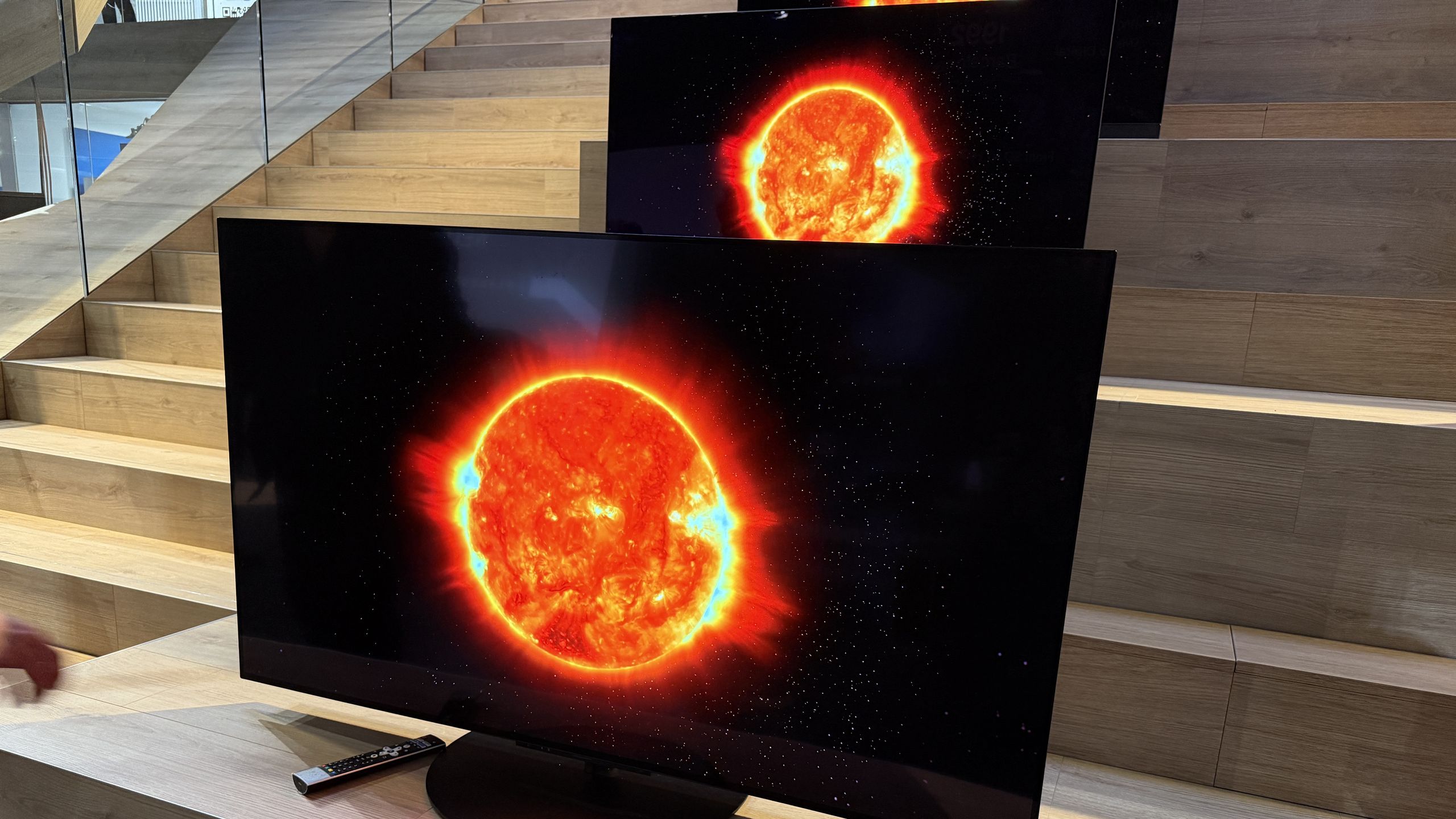 Great news for cheap OLED TVs and monitors: LG’s new ‘2-stack’ tech should cost less to make and be more energy efficient than its recent ‘OLED SE’ panel