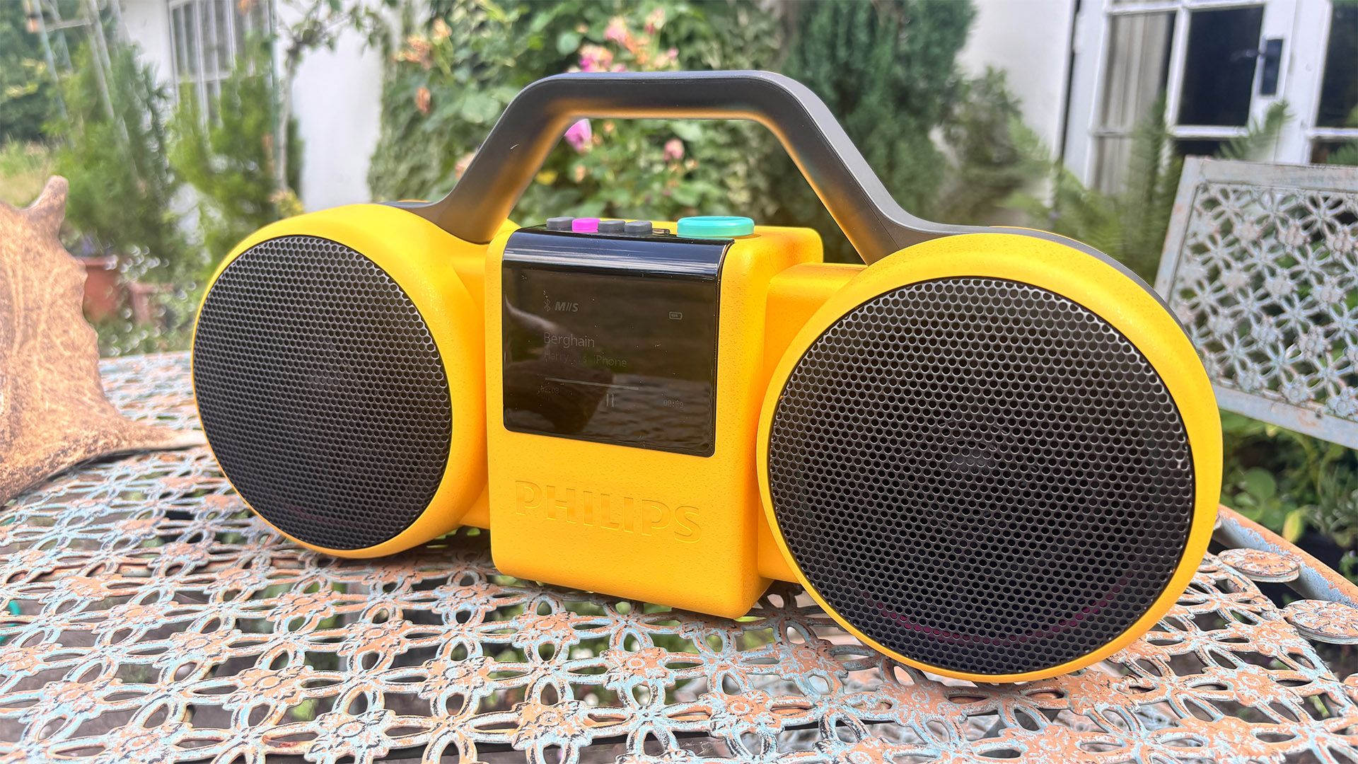 Philips’ ’80s-inspired Bluetooth speaker blends a colourful design with modern features and a powerful, punchy sound