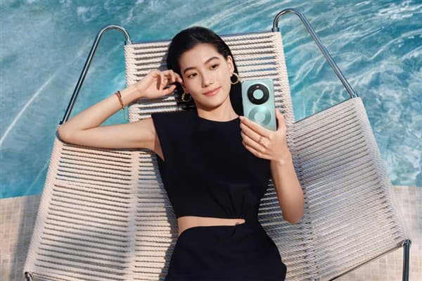 Huawei Mate 90 Pro Max Rumored to Debut with Kirin 9050 Pro+ Chip and Dual-Layer OLED Display