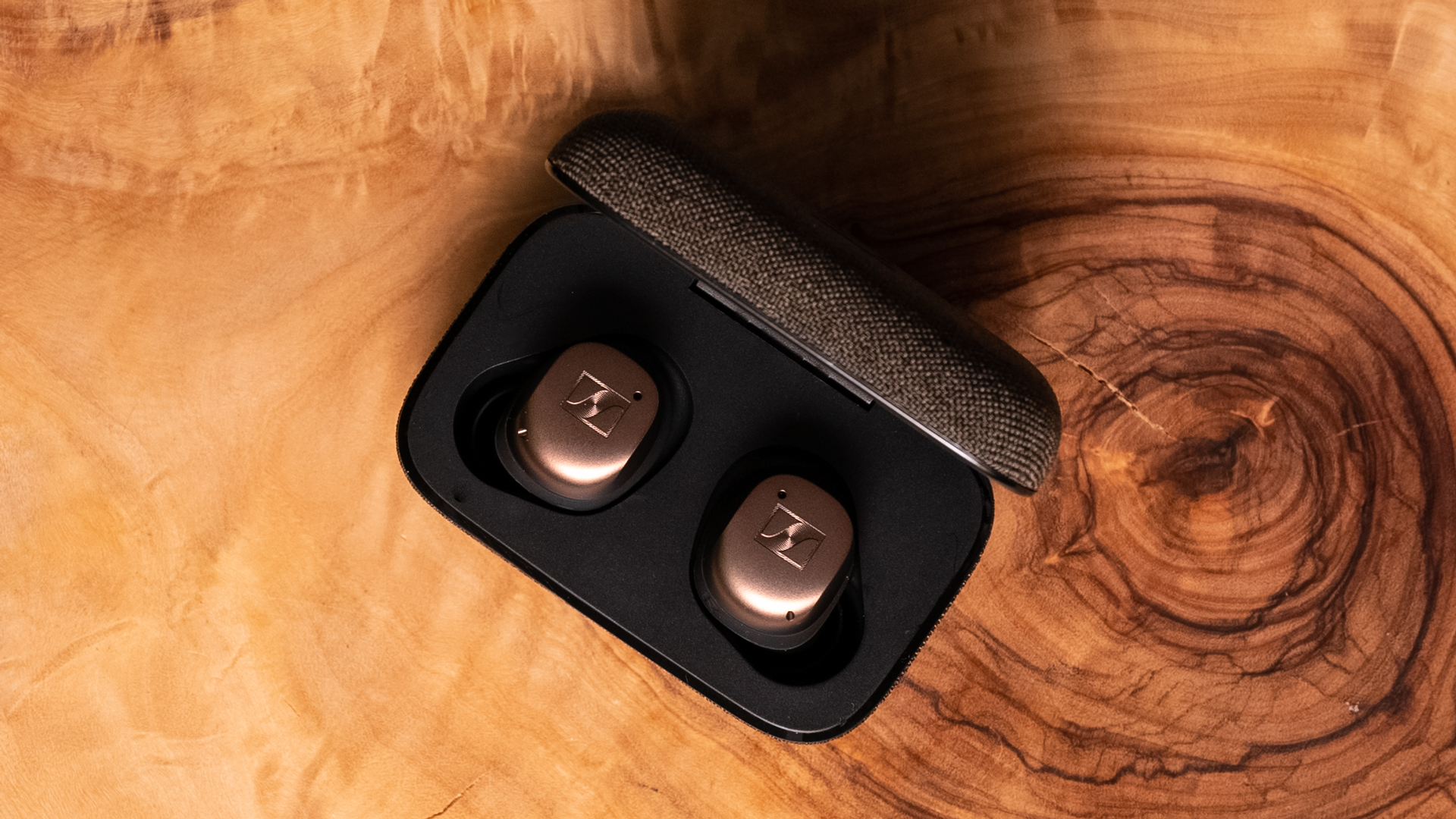 Sennheiser MOMENTUM True Wireless 5 leak spills price, colors, and possible launch date