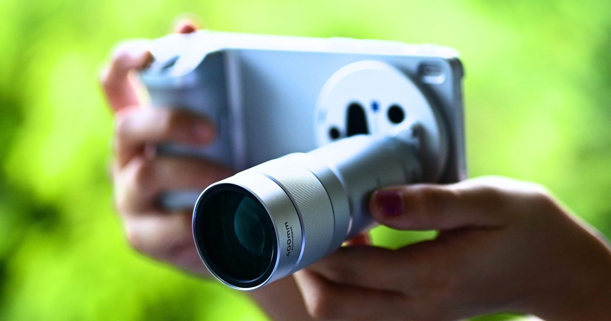 Zoom kits on smartphones are awesome. After using the Vivo X300 Ultra, I don’t think they’re for everyone