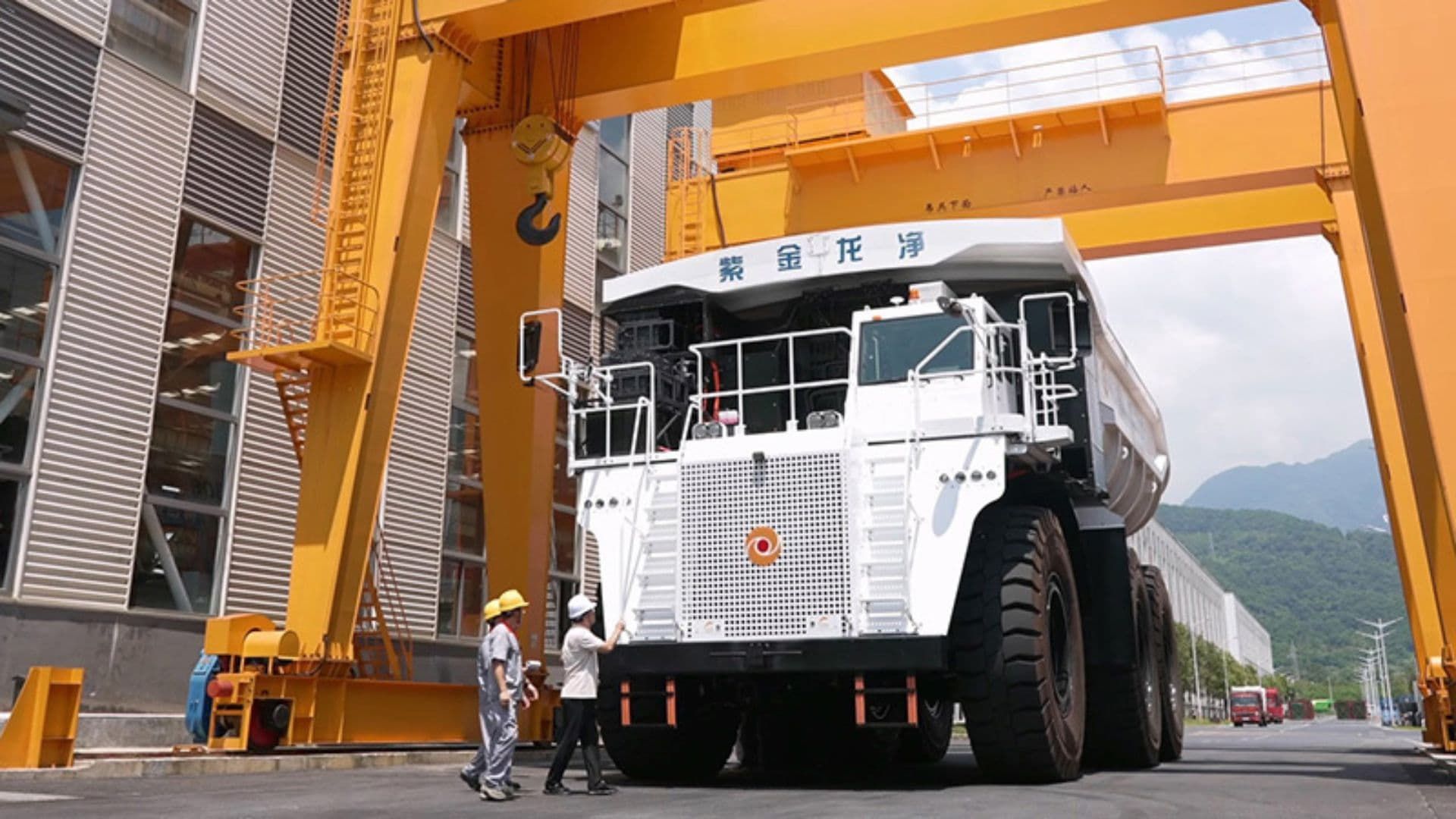 A copper mining giant just swapped 1,700 diesel trucks for electric ones