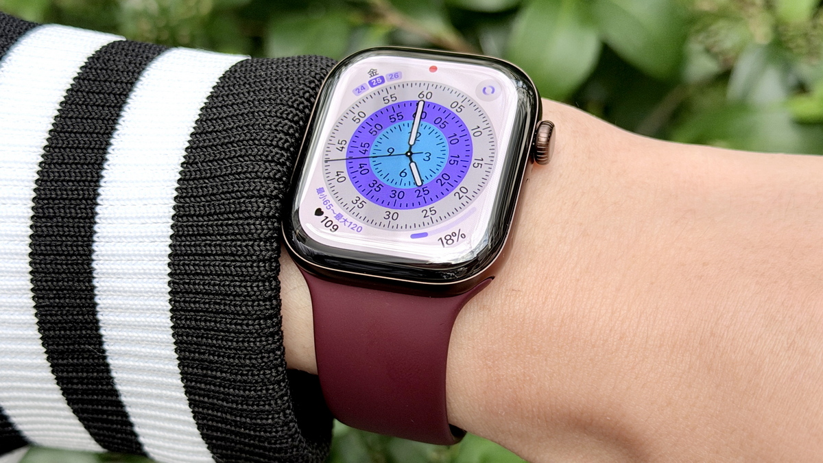 A review after wearing the Apple Watch Series 12 for a week: the health tracker is new and the battery life is improved.