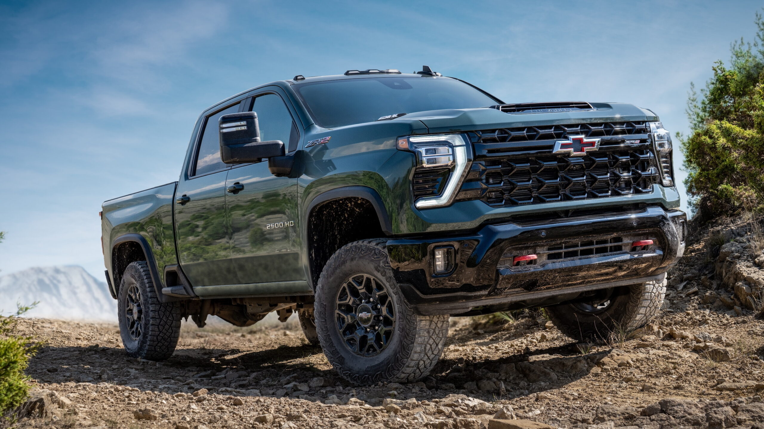 GM’s New 8.3L Duramax V8 Has Enough Torque To Pull A Planet And Ford Out Of The Top Spot | Carscoops