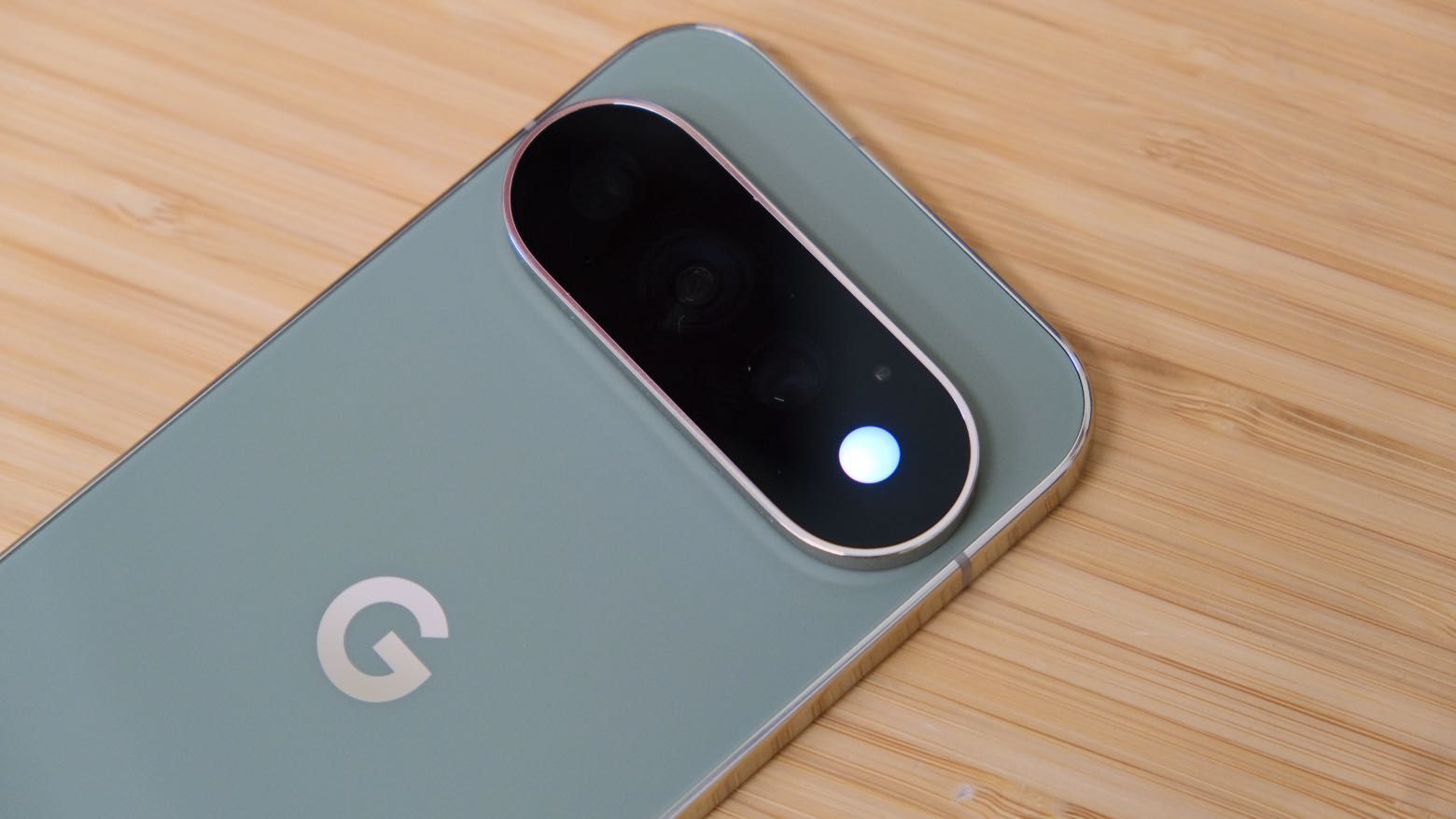 The Pixel 11 Pro’s standout software feature still isn’t enough of a reason to choose it over the Pixel 10 Pro — especially right now
