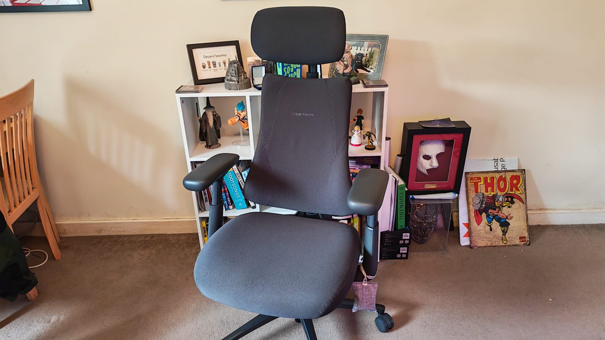Do gaming chairs need fans in them? Absolutely not, but that’s just about the only thing that could make the LiberNovo Omni more “Pro”