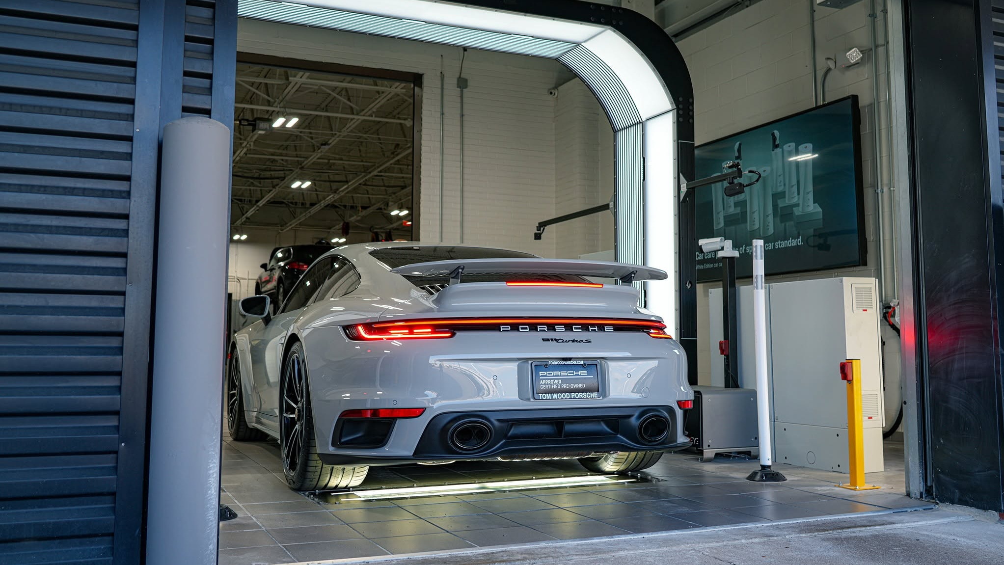 This Michigan Dealer Group Will Scan Your Car For Free With AI, But Hertz Customers May Have Questions | Carscoops