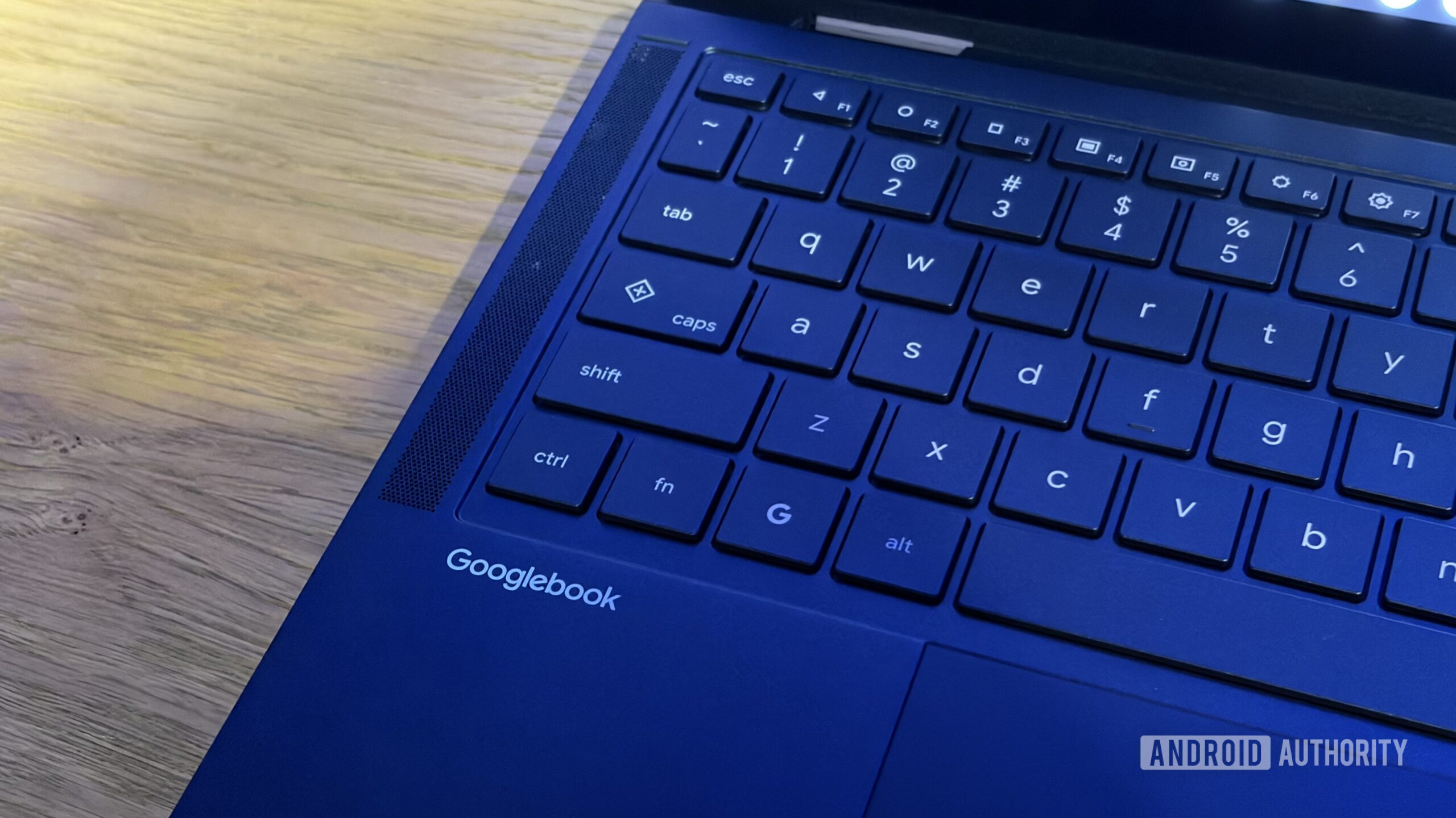 Google’s official Googlebook demo looks a lot like Mac wearing a Chrome hoodie