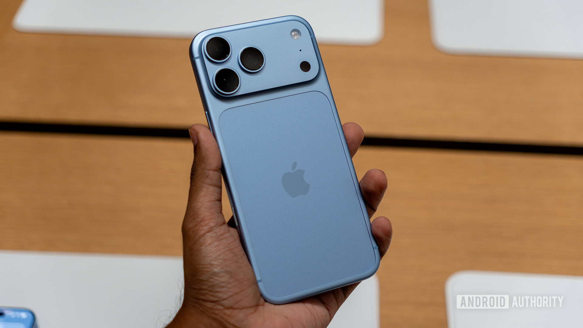 More Android phones in US, EU could finally get huge batteries, thanks to Apple