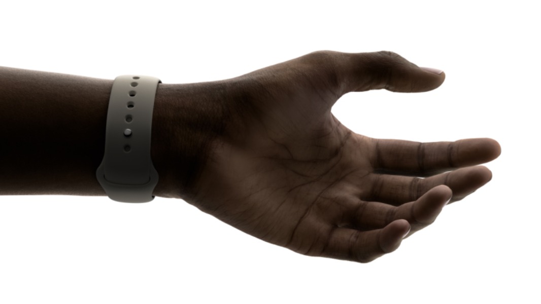 Apple is Reportedly Working on Screenless Fitness Tracker