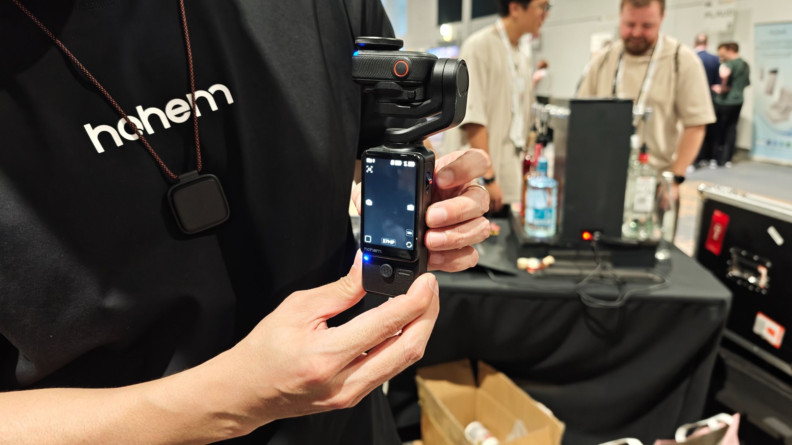 I tried the ‘world’s first’ 2-in-1 pocket gimbal and action camera at IFA, and its innovative detachable design could rival DJI