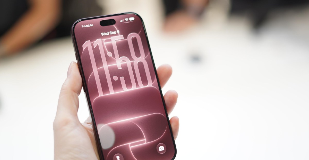 Apple releases iOS 27 with Siri AI overhaul