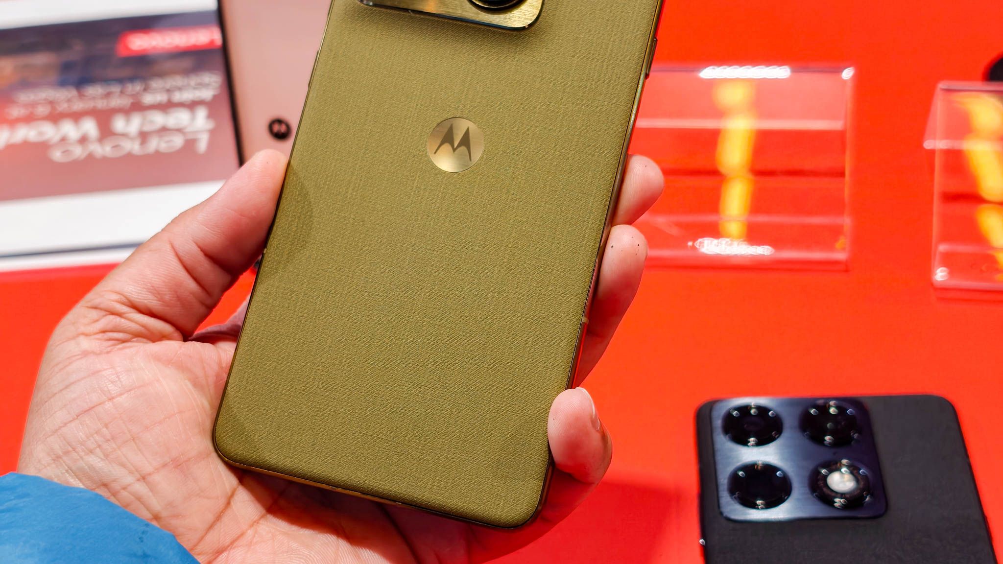 Motorola Signature 27 teaser suggests the phone is finally US-bound
