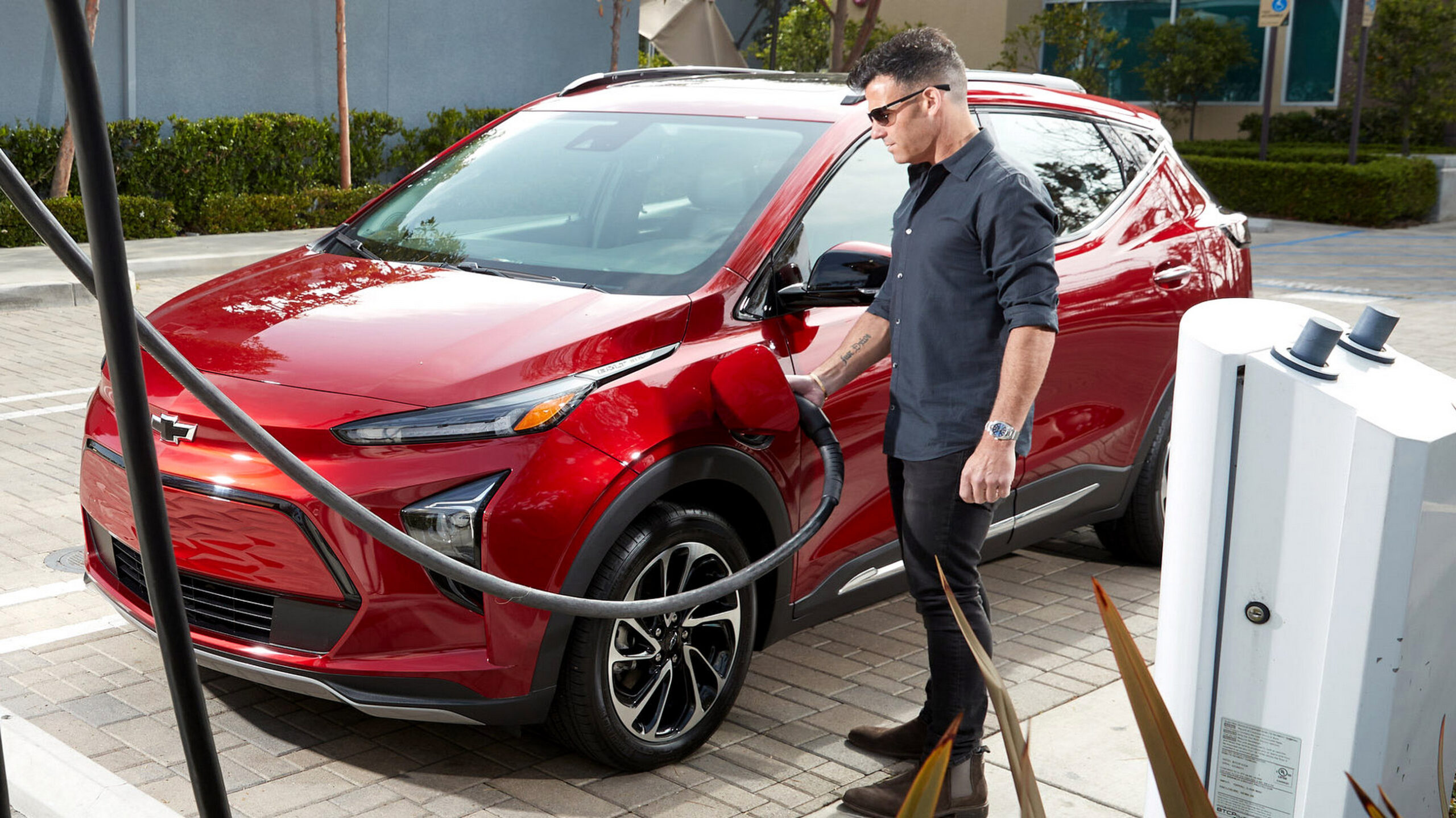 Hyundai Dealer Added $5 A Minute On Top Of $5 Per kWh On Public EV Charger To Scare Off Outsiders | Carscoops