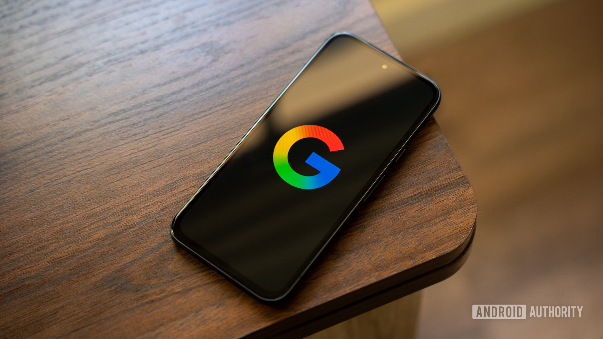 Google’s Song Search may borrow inspiration from Pixel’s Now Playing to get out of your way
