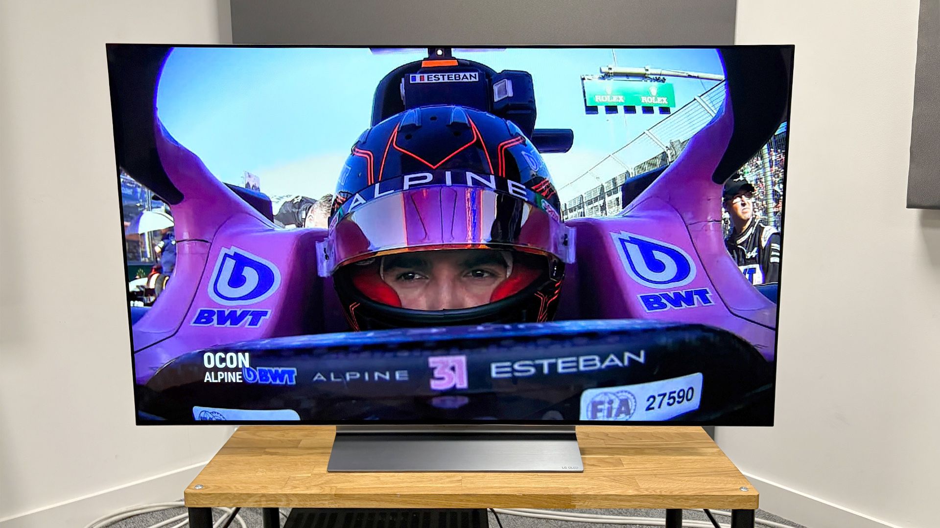 Following a damning report, LG releases a 2000-word statement to deny its smart TVs spy on users