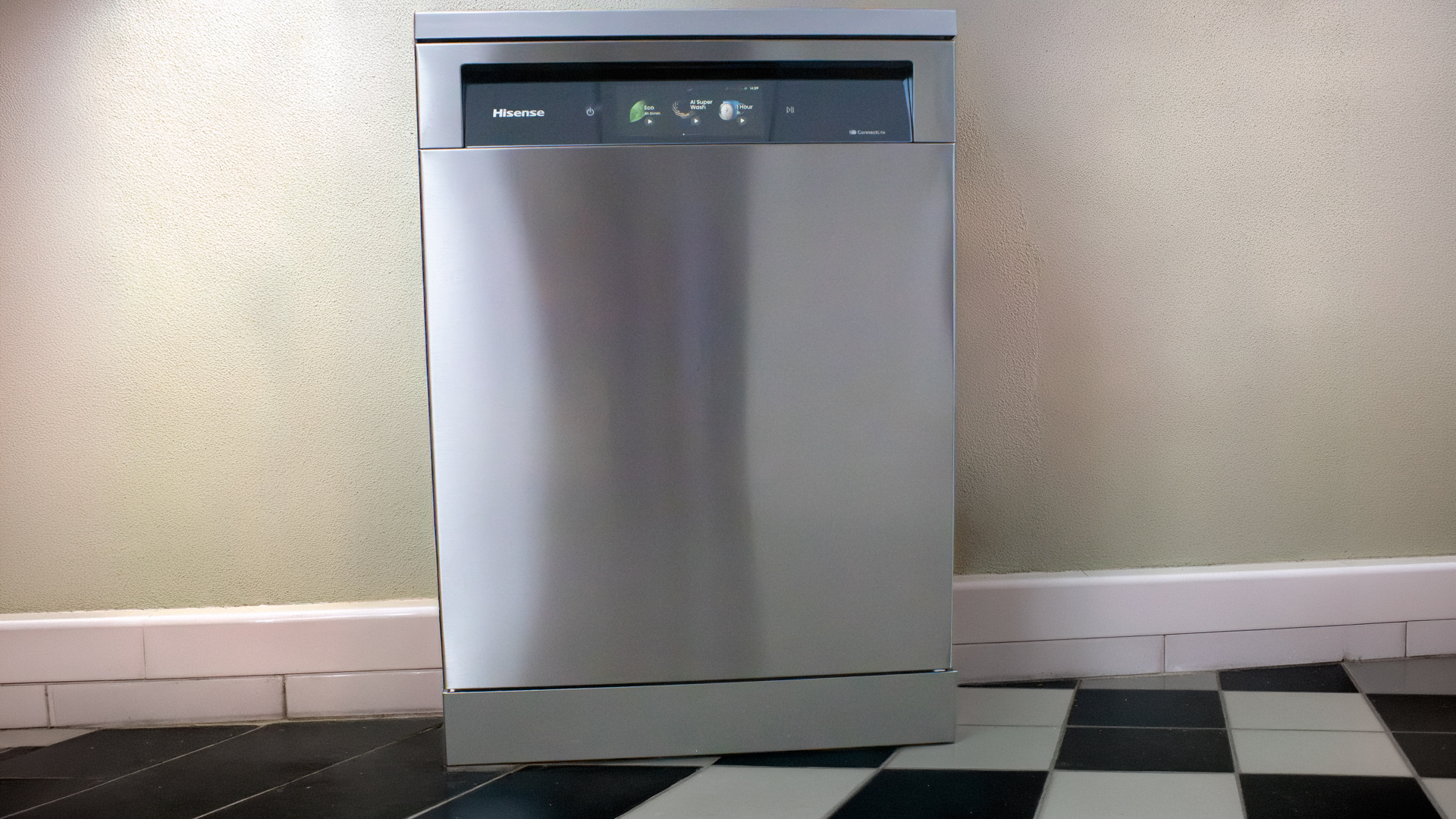 Hisense Hi9 HS693A90ADBX Review