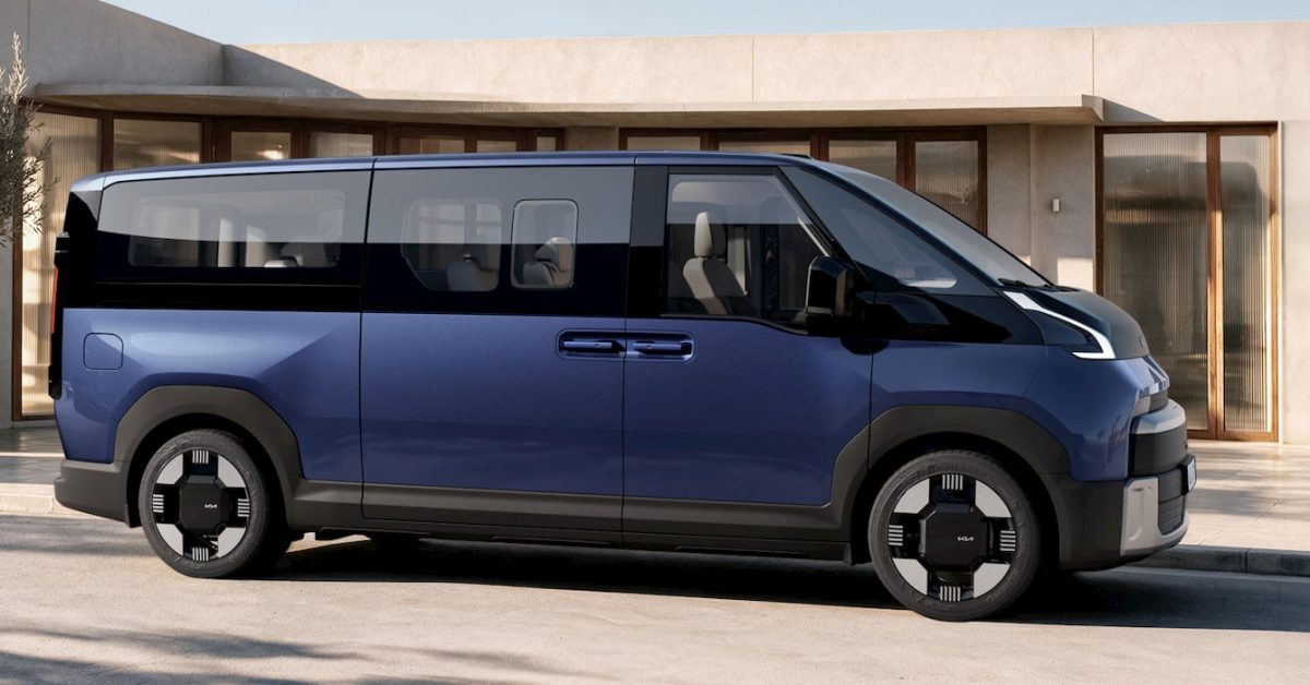 Kia’s new EV van is over 17.5 ft long and can haul 9 people or lots of cargo [Images]