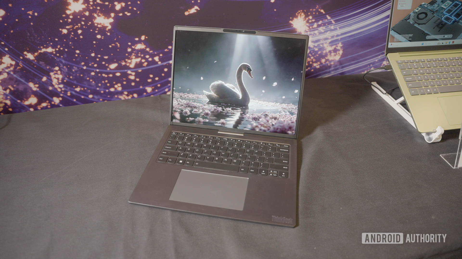 Lenovo’s wild new laptop grows a bigger screen when you need it