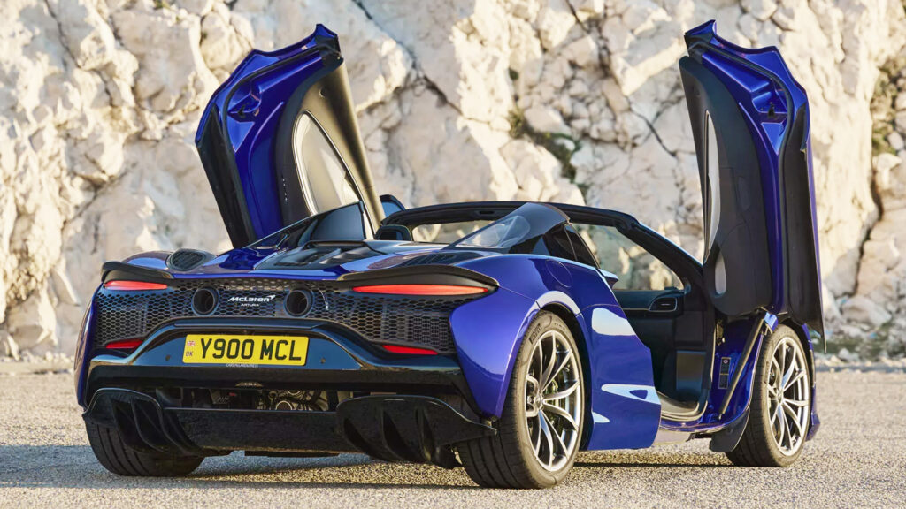 McLaren Is Trying To Sell Arturas With 0% Financing | Carscoops
