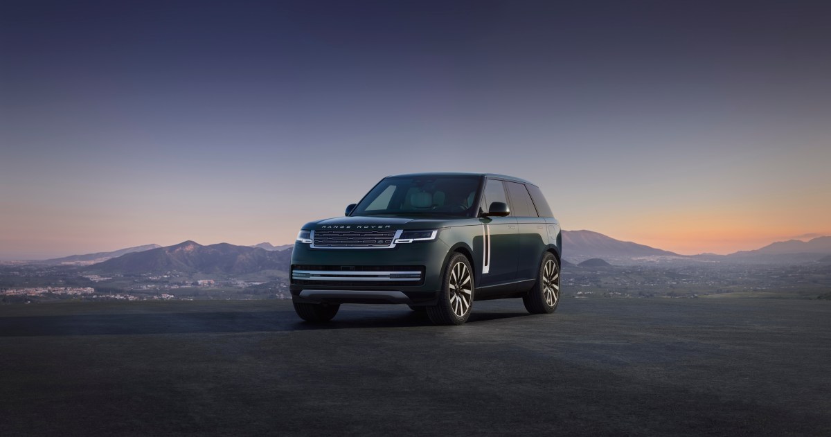 Range Rover’s new EV looks just like a regular Range Rover — that’s refreshing
