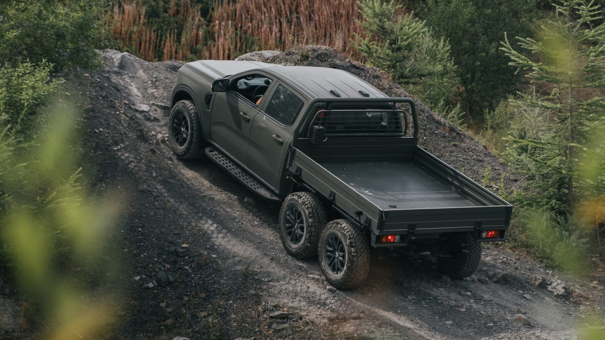 Dear Ford: Don’t Gatekeep the 6×6 Ranger Super Duty You Made for England