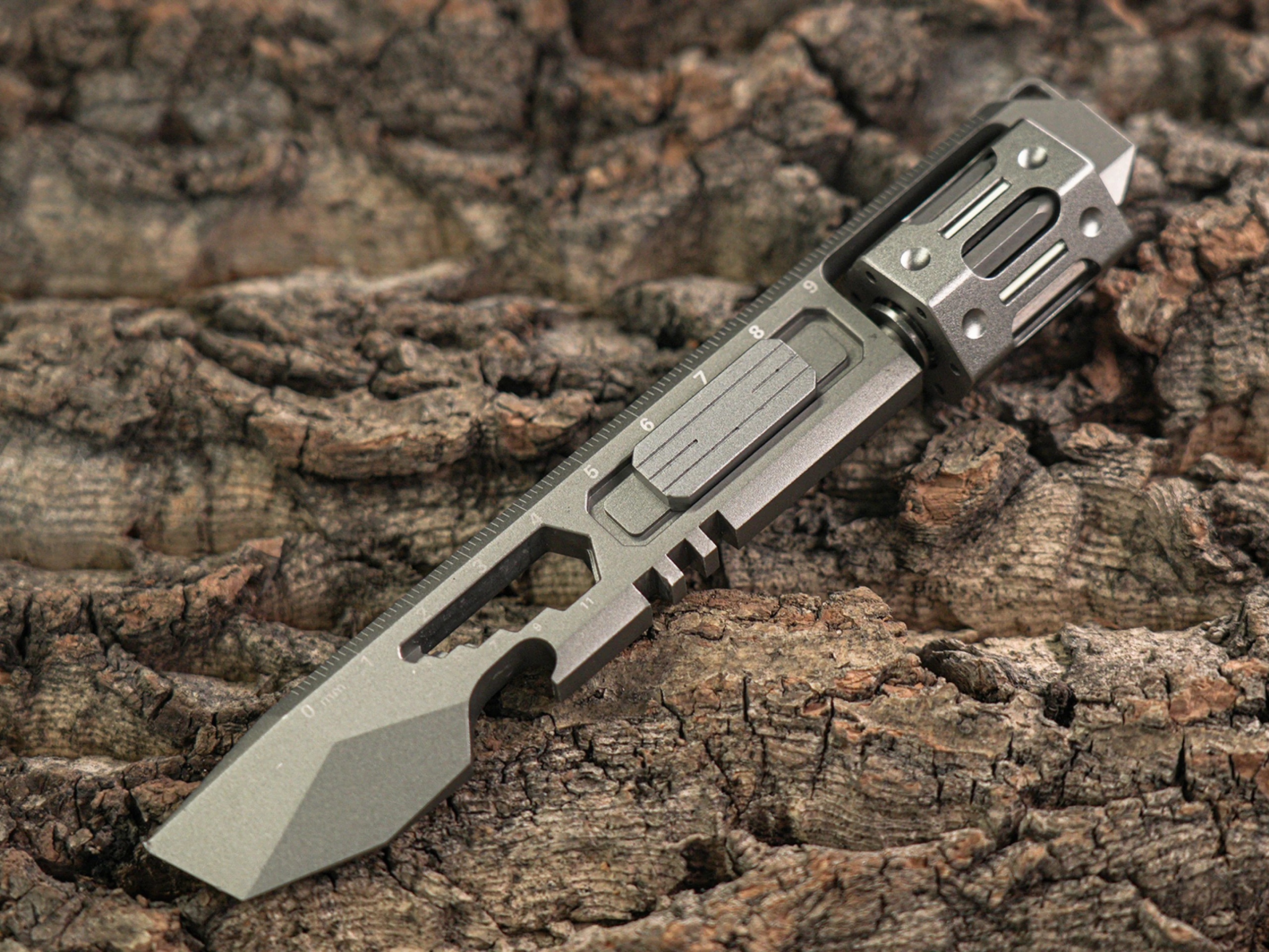 Rixel: Titanium multi-tool pry bar exceeds crowdfunding goal by by 1,012%