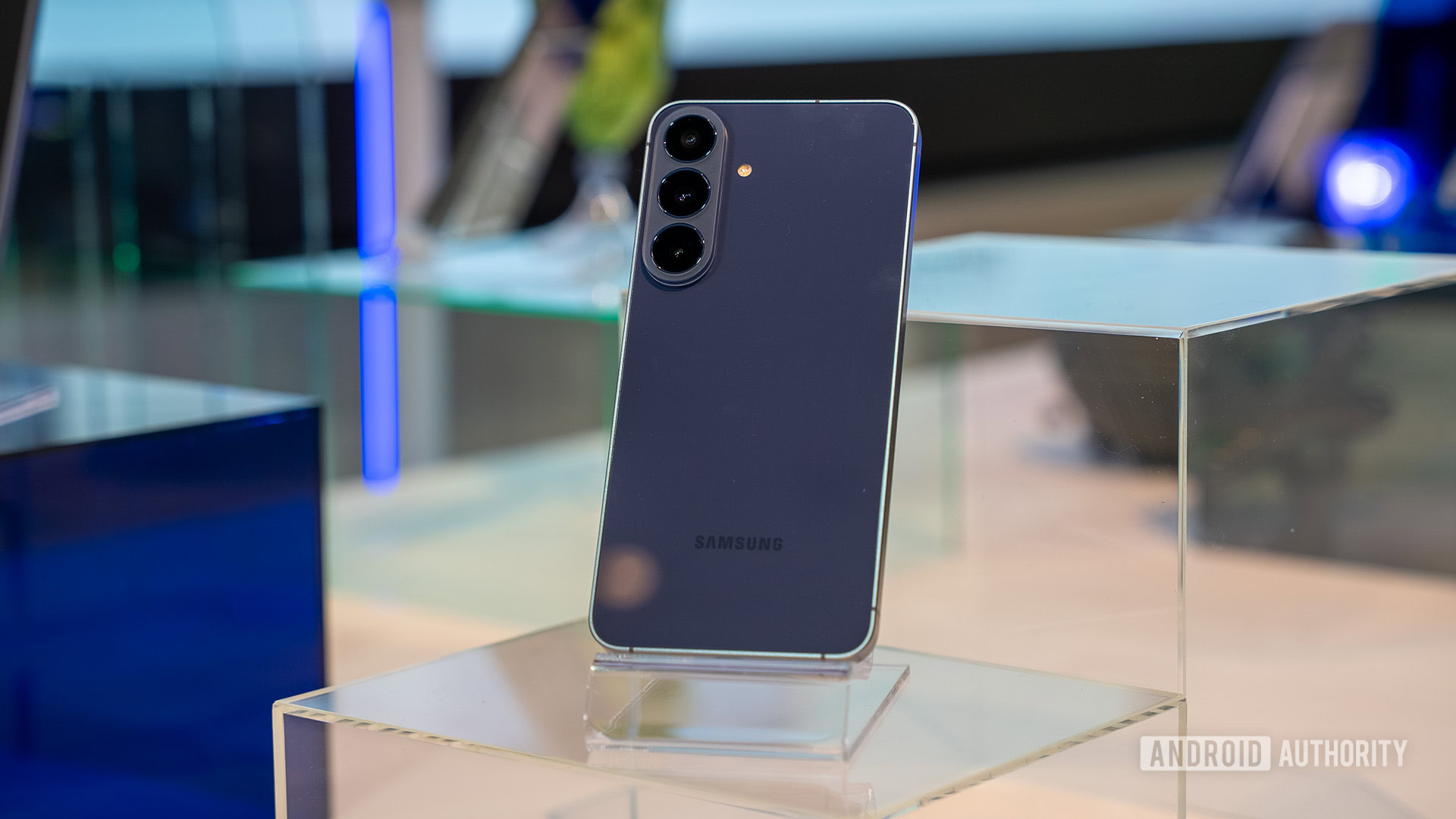Last chance to get the Samsung Galaxy S26 FE with a $200 Amazon gift card