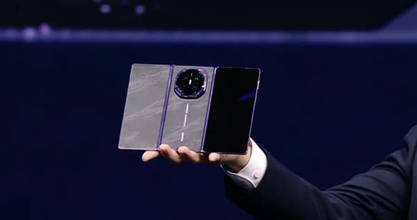 Huawei Mate XT 2 Launches at RMB 19,999 with Kirin 9050 Pro