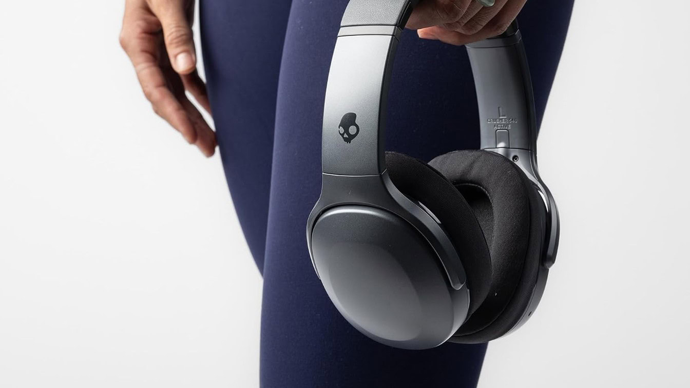 The Skullcandy Crusher 540 Active hits $119.99 at Amazon with big bass and a gym-ready fit