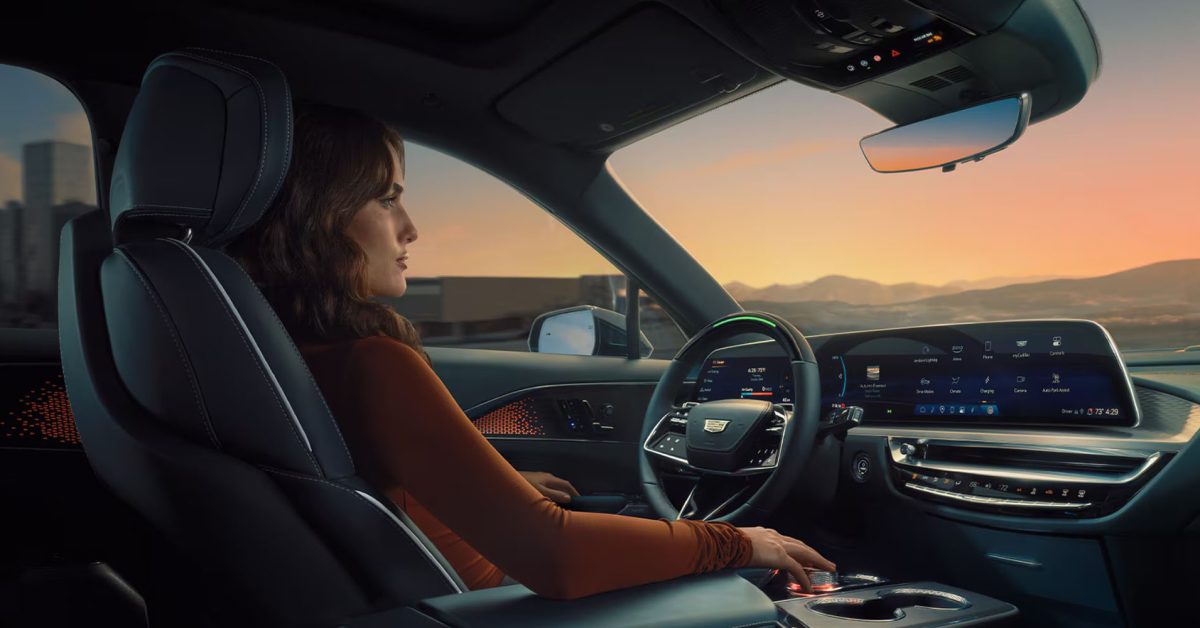 The Cadillac Lyriq EV is the first crack in GM’s CarPlay ban – 9to5Mac