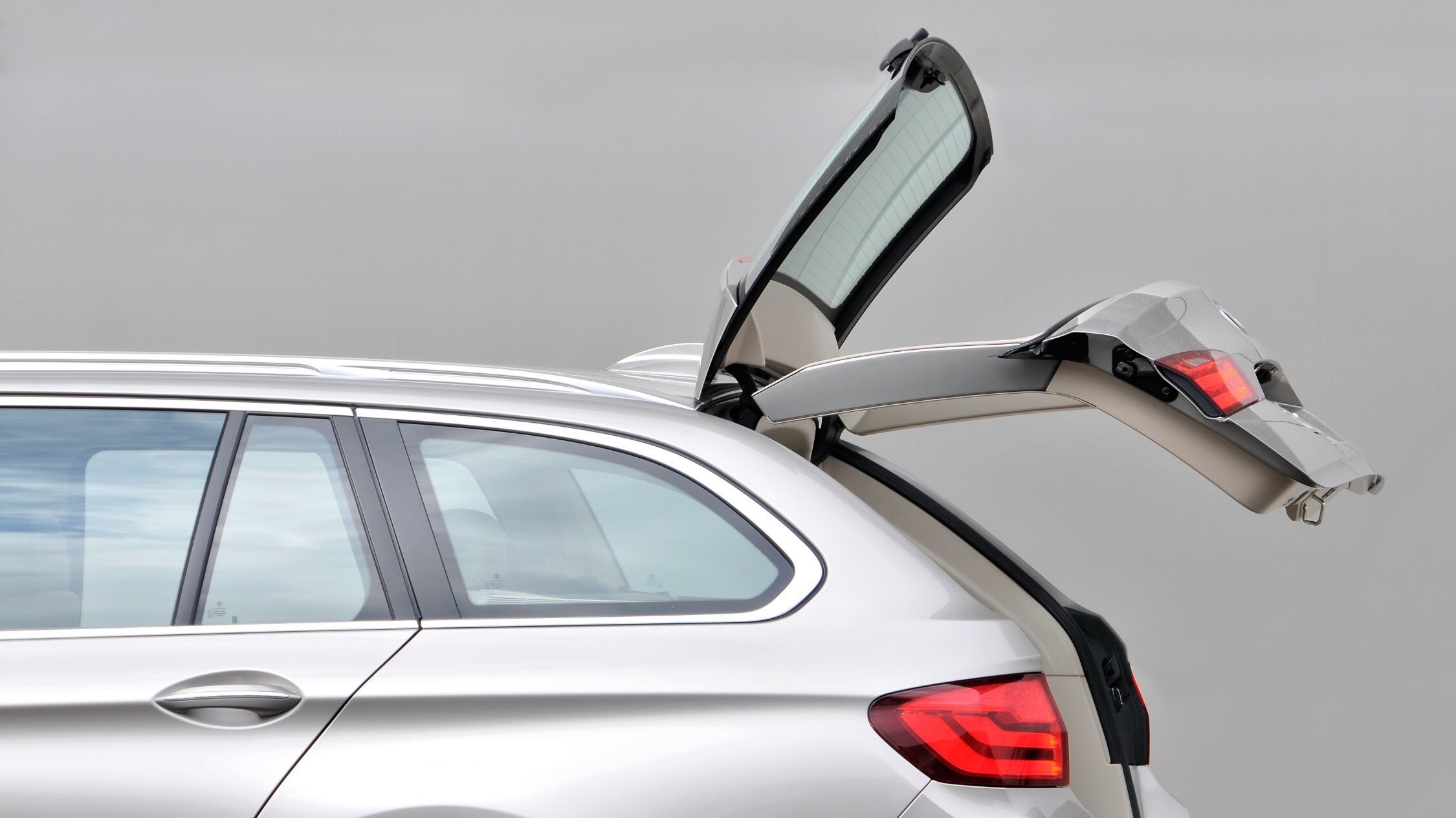 QOTD: After Buttons, What Feature Needs A Comeback? | Carscoops