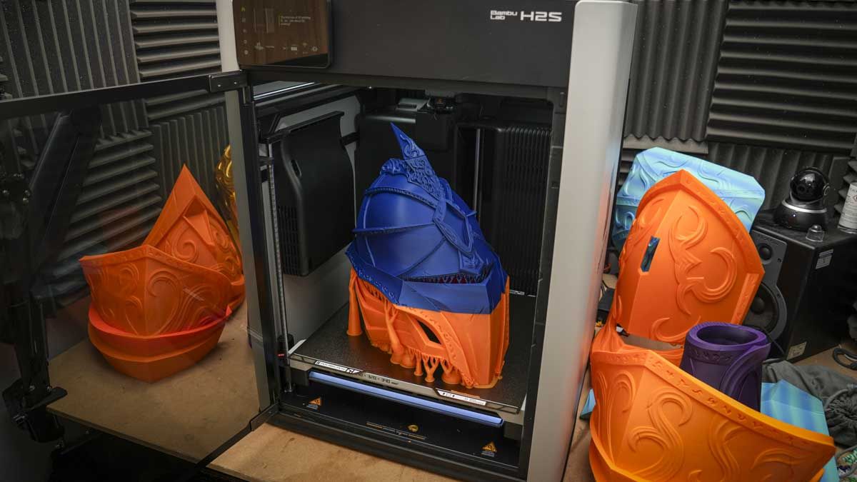 4.5-star Bambu Lab H2S AMS Combo 3D printer gets a price drop