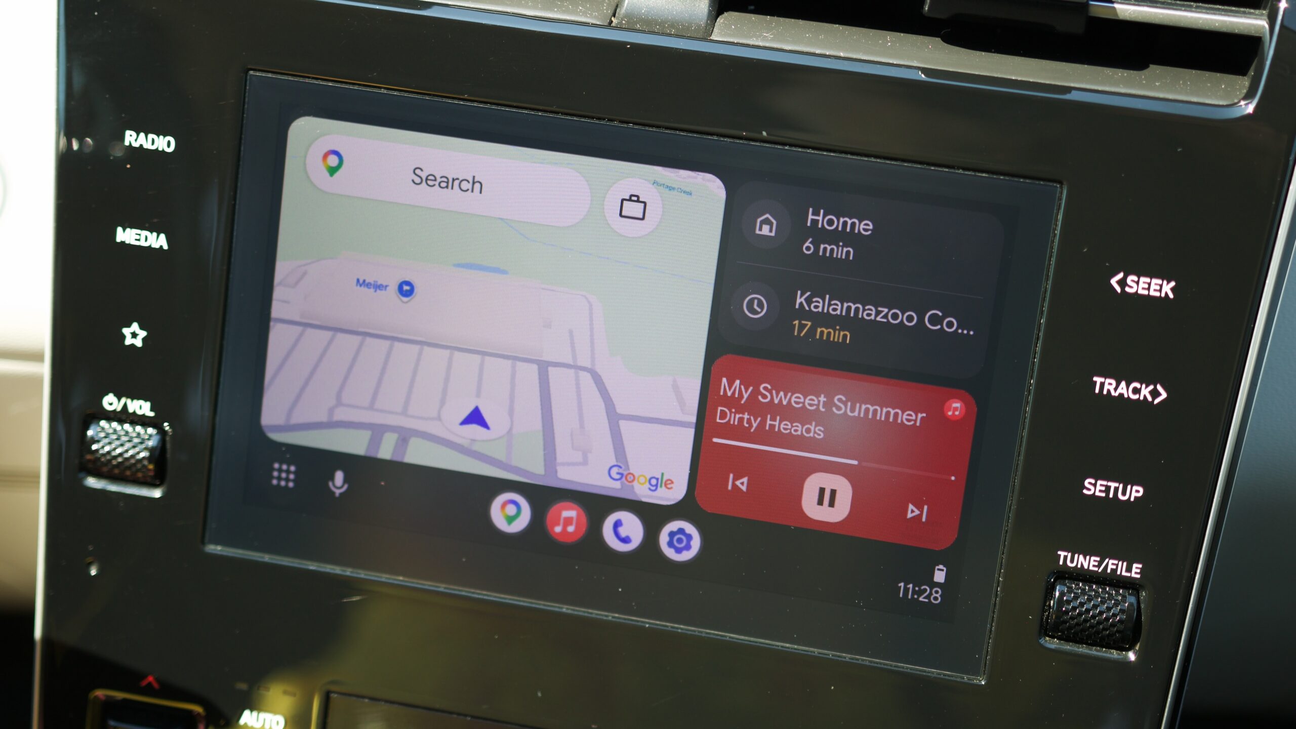 Android Auto may finally have a solution for weather info on smaller screens: Jimothy, the raccoon