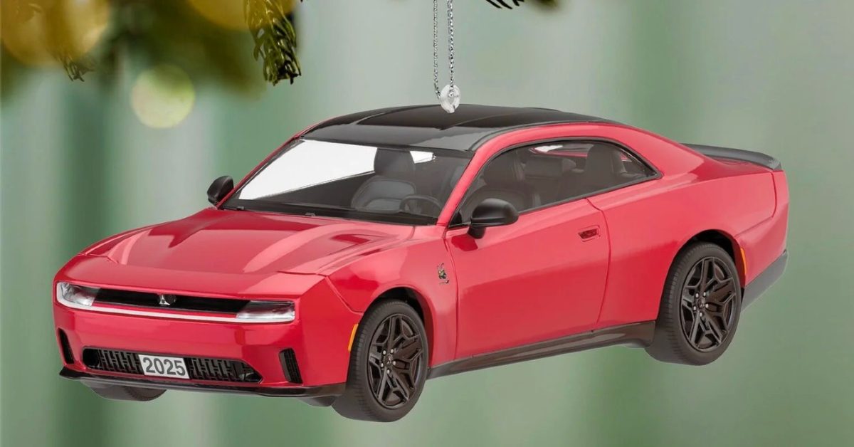 Charge up your Christmas tree with this Hallmark Keepsake Daytona Scat Pack