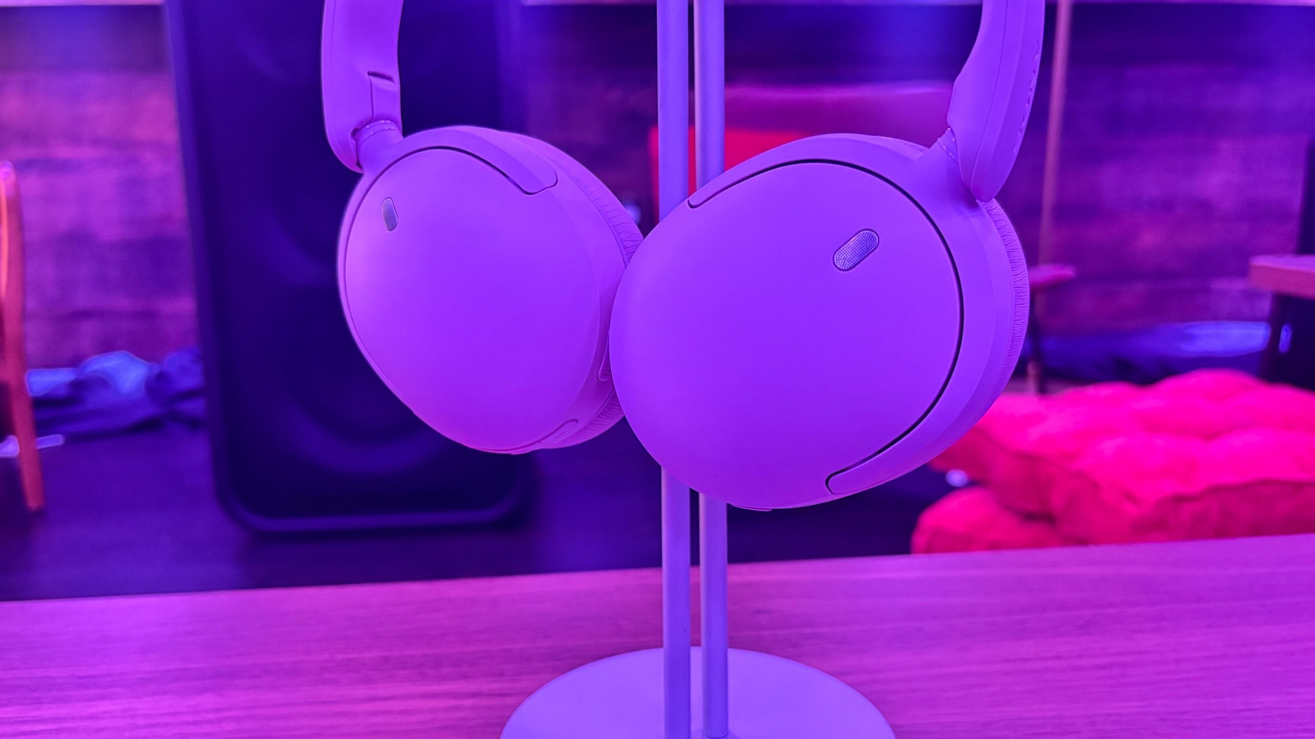 4 updates on the new Sony WH-CH730N headphones that I’m excited for – and one that’s bothering me