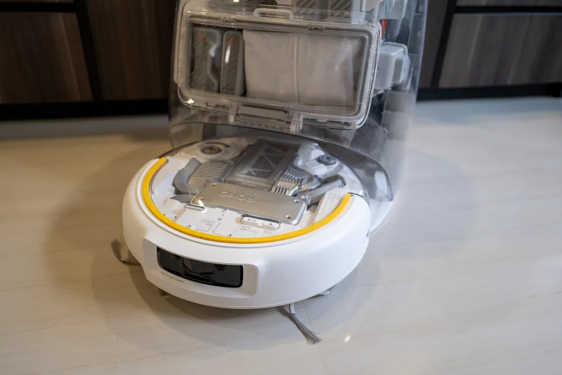DJI Romo P review: a unique robot vacuum