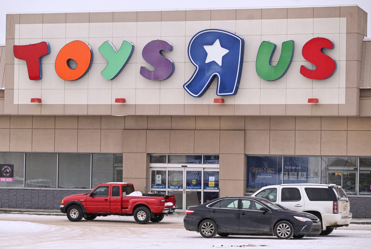 Somehow, Toys ‘R’ Us Returned: Once-Bankrupt Toy Store to Open 120 New Stores in US