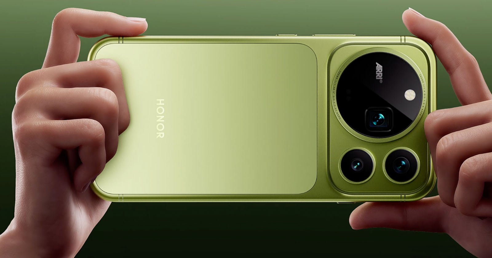 Honor Magic9 Pro Max Smartphone Is Inspired By Legendary Arriflex Cameras