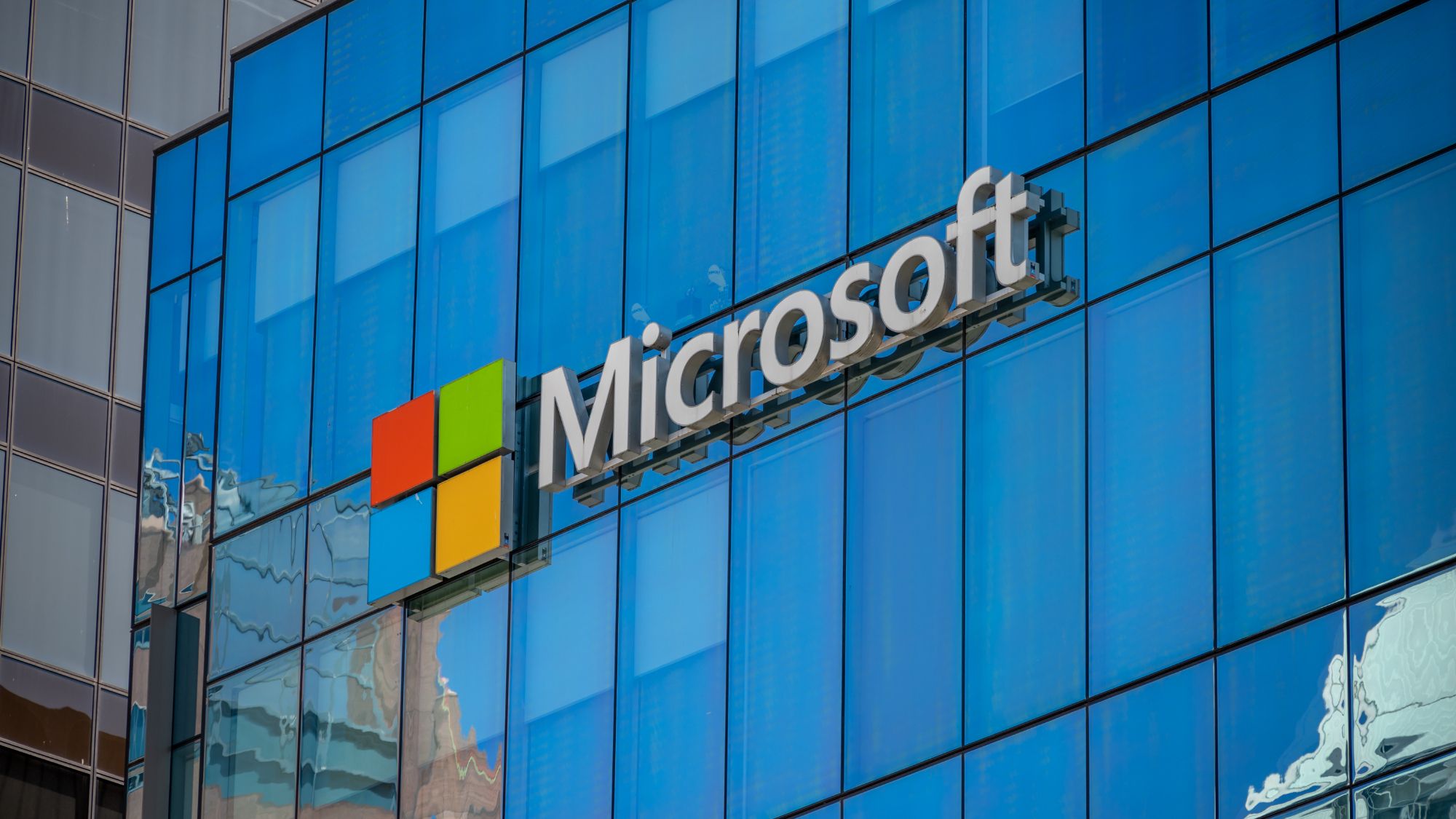 US sanctions force The Netherlands off Microsoft and toward alternative NixOS-based software ecosystem — trial programs running now, first release expected at end of 2027